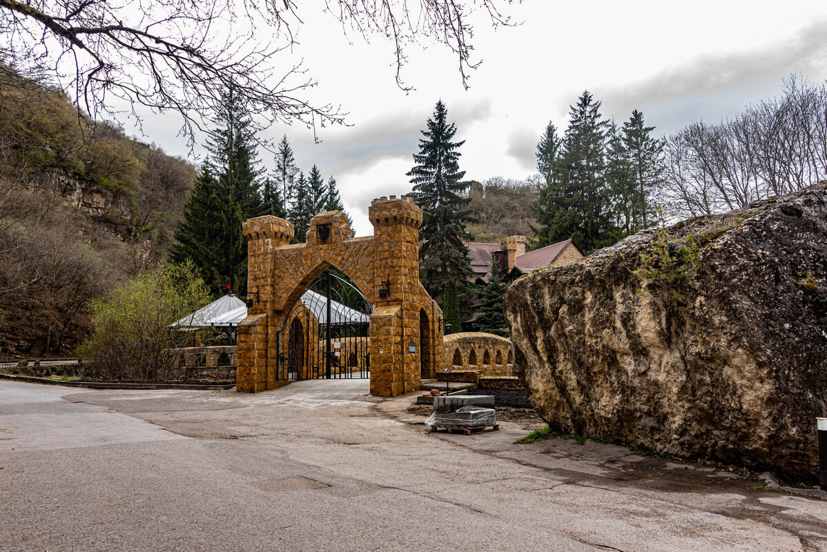 «Замок Коварства и Любви» - Дмитрий Лупандин «Замок Коварства и Любви» - Дмитрий Лупандин