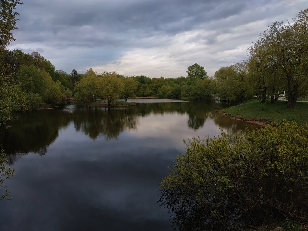 Холодный май 25-го - Андрей Лукьянов Холодный май 25-го - Андрей Лукьянов