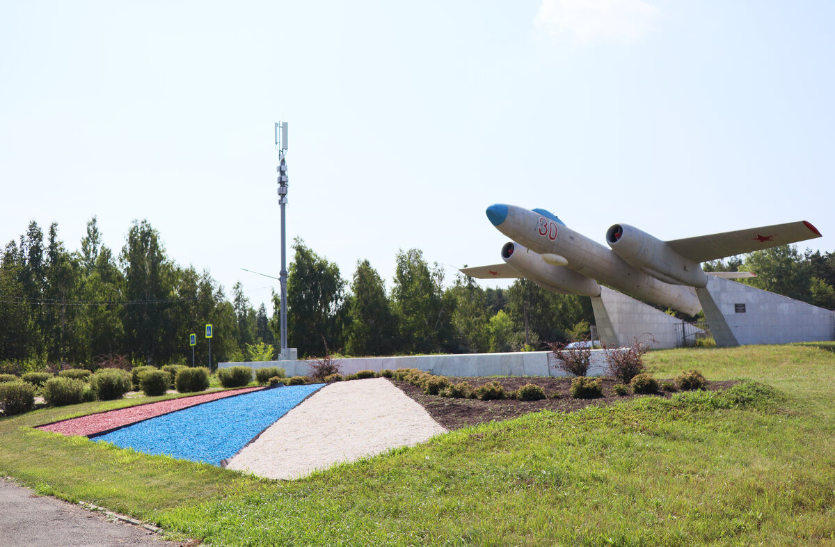 Первым делом самолёты - Дмитрий Петров Первым делом самолёты - Дмитрий Петров