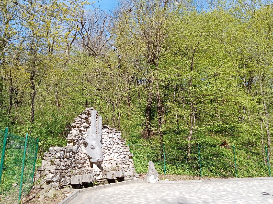 Прогулки вокруг железной горы (терренкур) - Виктор Прогулки вокруг железной горы (терренкур) - Виктор