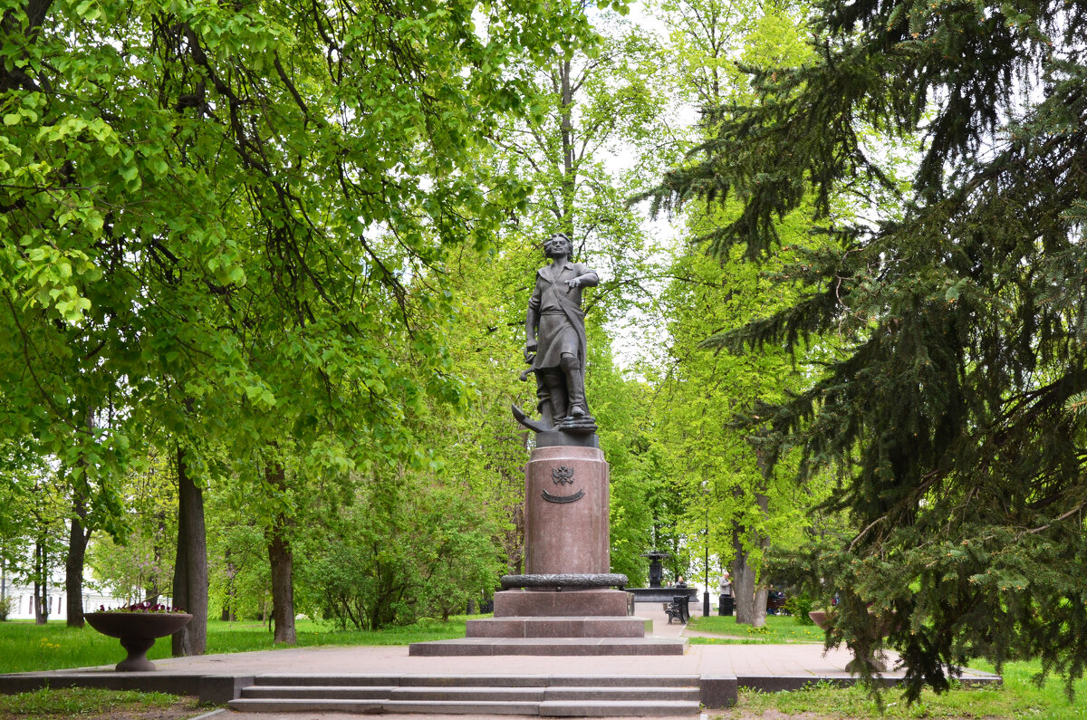 Москва. Царская усадьба Измайлово, XVII в. Памятник Петру I. - Наташа ***** Москва. Царская усадьба Измайлово, XVII в. Памятник Петру I. - Наташа *****