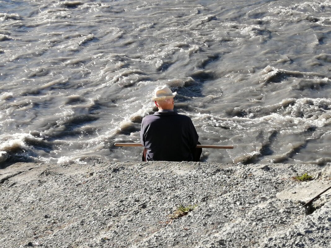 В ПОТОКЕ ЖИЗНИ - Юрий Вовк