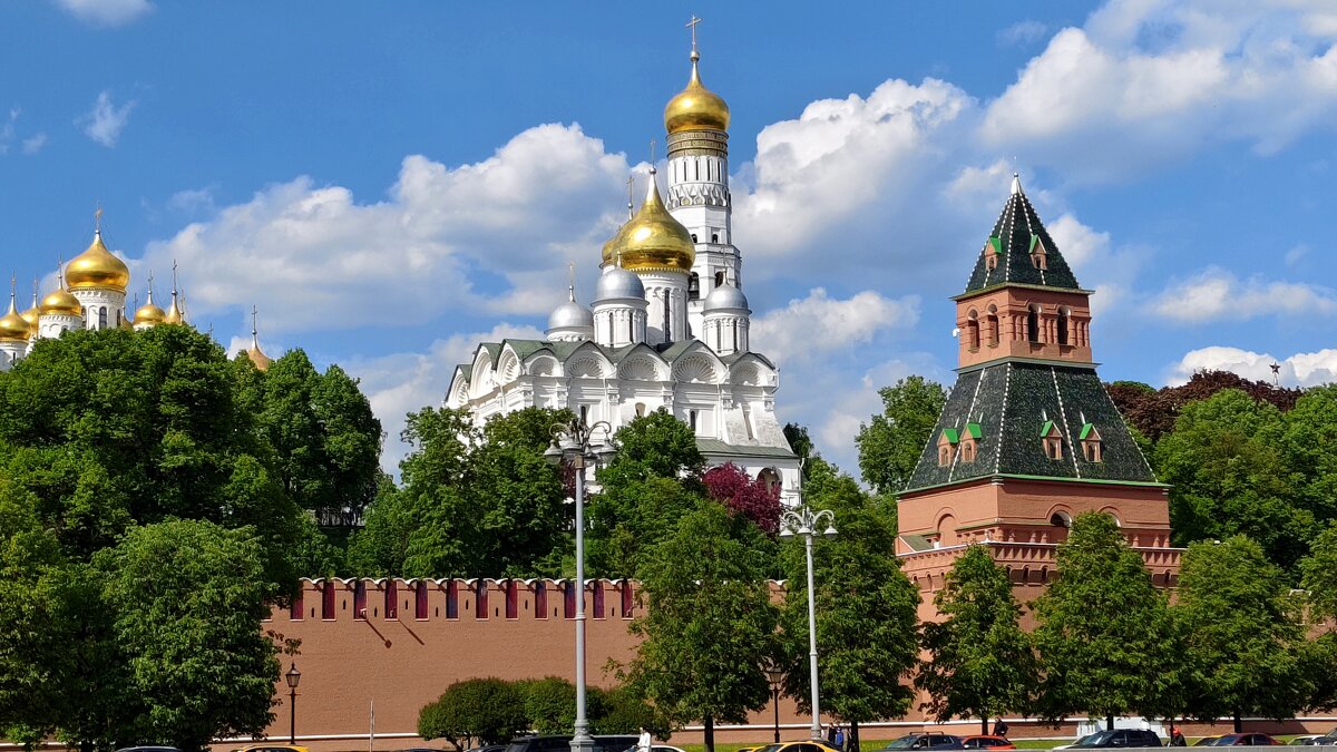 За кремлёвской стеной - Александр Кондаков За кремлёвской стеной - Александр Кондаков