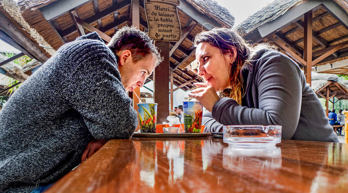 Тема одна, а вот думы разные - Эмиль Тема одна, а вот думы разные - Эмиль