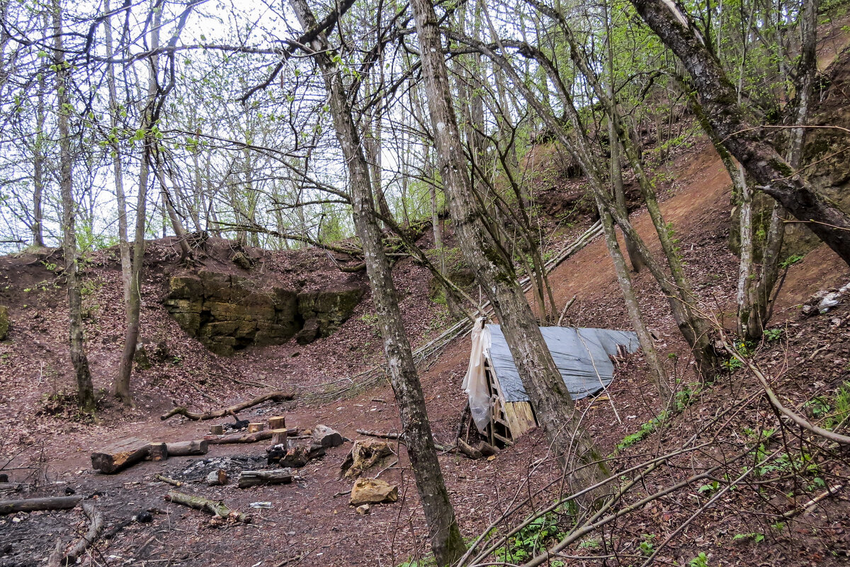 Заброшенная стоянка - Сергей Цветков Заброшенная стоянка - Сергей Цветков