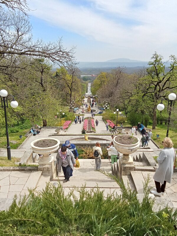 Внмз по лестнице - Виктор Внмз по лестнице - Виктор