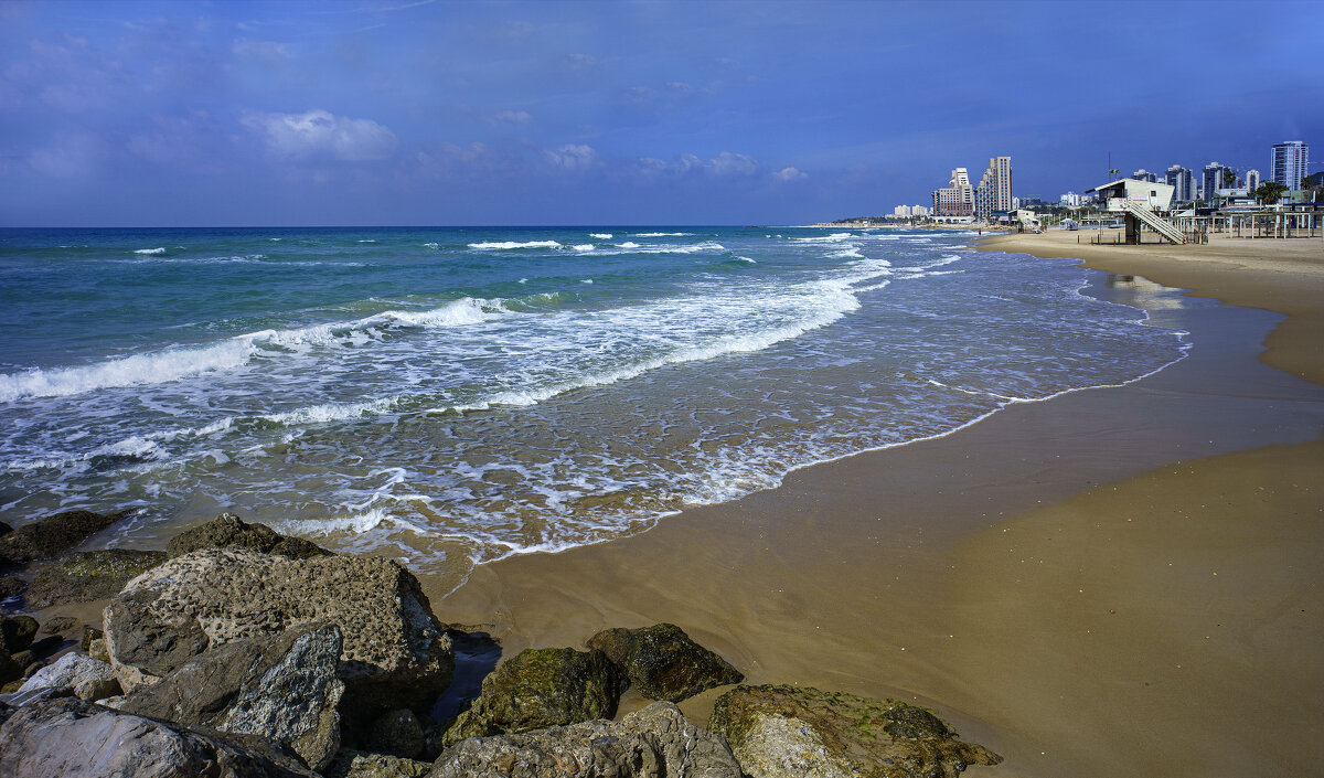 Пляж - Эмиль Пляж - Эмиль