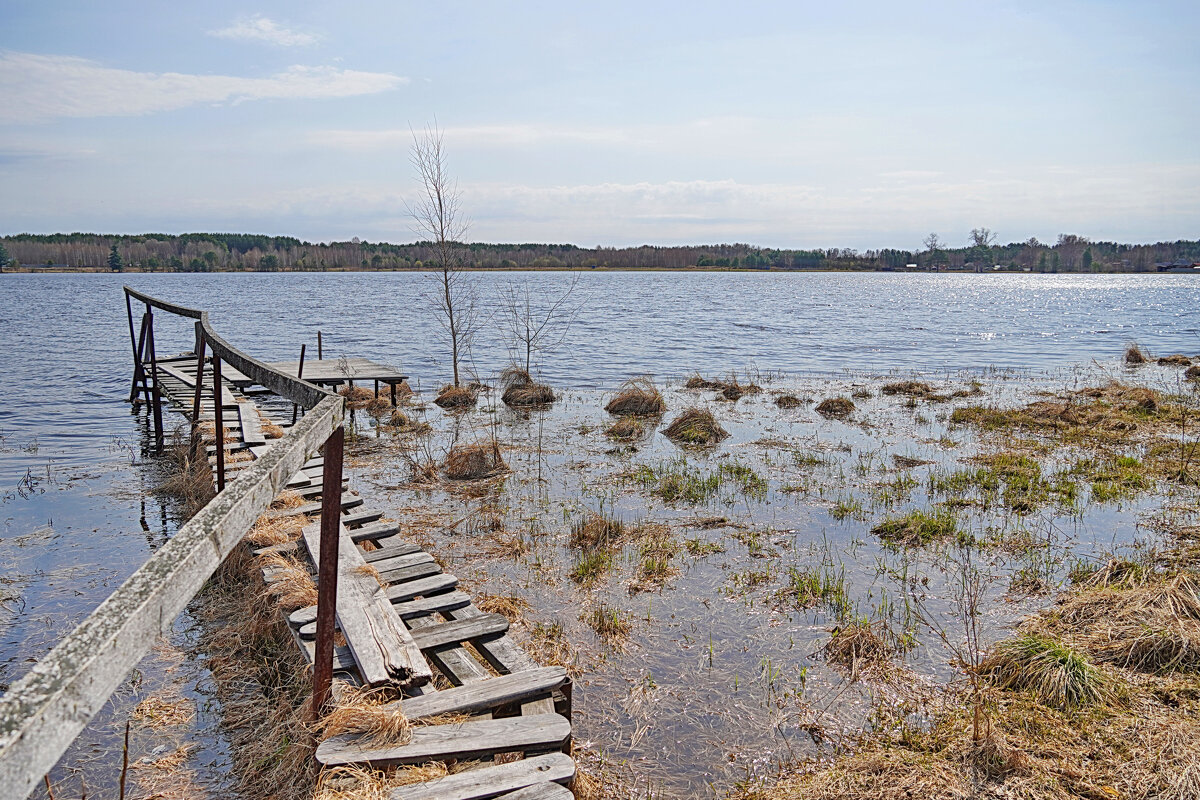 В конце апреля на озере - Галина Кан