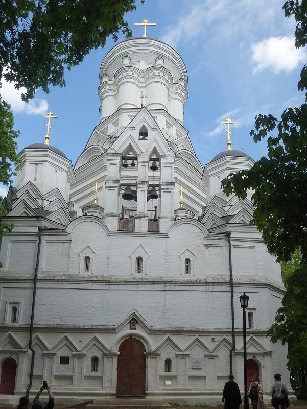 Храм Усекновение главы Иоанна Предтечи - Лидия Бусурина Храм Усекновение главы Иоанна Предтечи - Лидия Бусурина