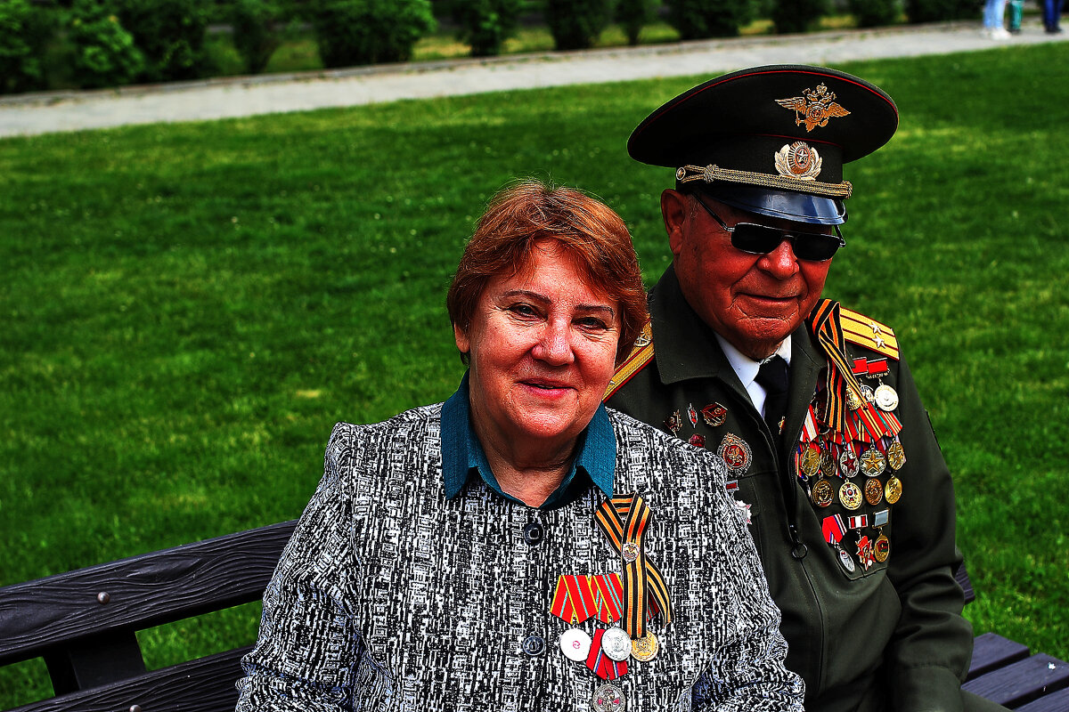 Бабушка рядышком с дедушкой - Юрий Гайворонскiий