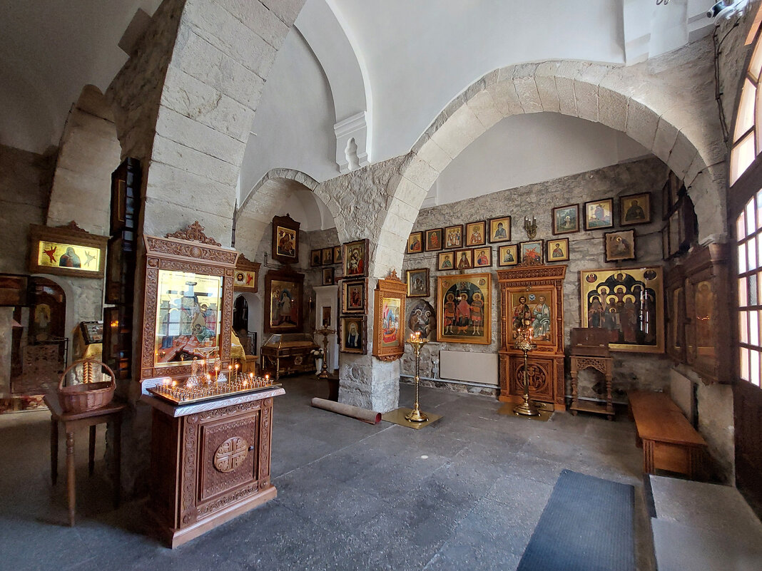 В храме во имя Иверской иконы Божией Матери - ИРЭН@ . В храме во имя Иверской иконы Божией Матери - ИРЭН@ .