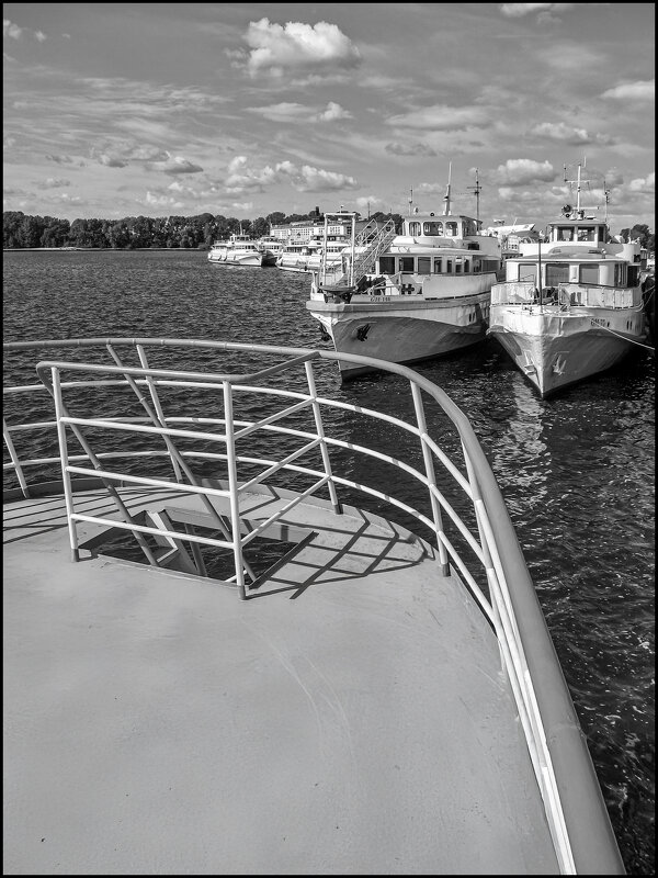 Пригородный причал - **** vedin Пригородный причал - **** vedin