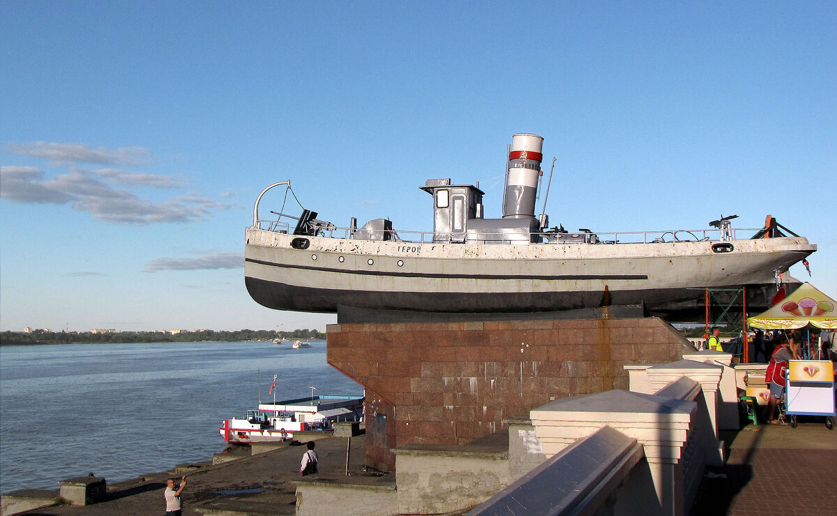 Катер «Герой» - Александр Ильчевский 