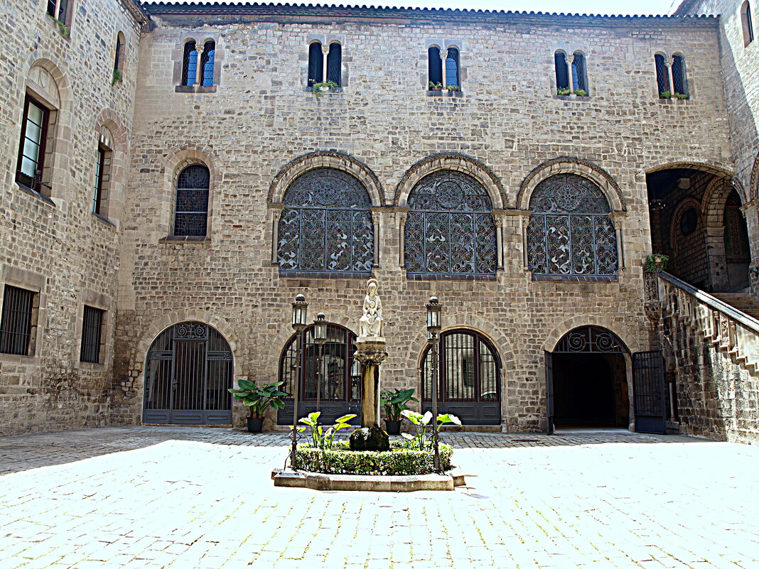 Барселона. - Владимир Драгунский Барселона. - Владимир Драгунский