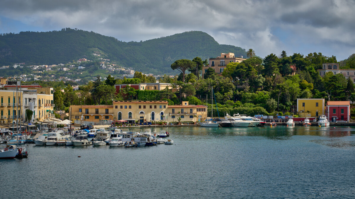 Porto d'Ischia... - Dmitriy Dikikh