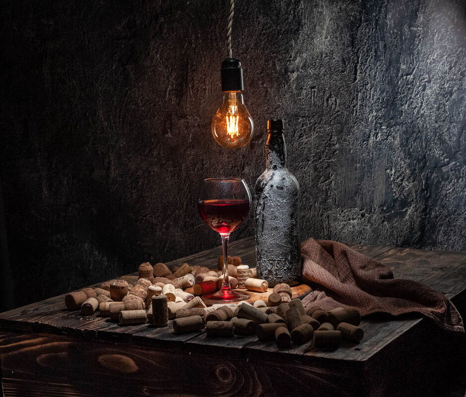 Натюрморт с пробками - Алексей Кошелев Натюрморт с пробками - Алексей Кошелев