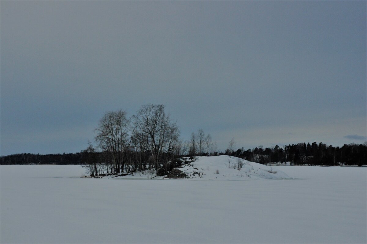 Островок в бухте - Alexandra Sakharova