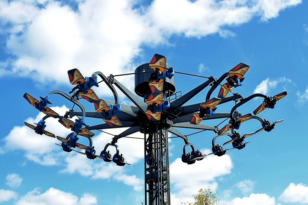 Отважные авиаторы под небом голубым. - Татьяна Помогалова