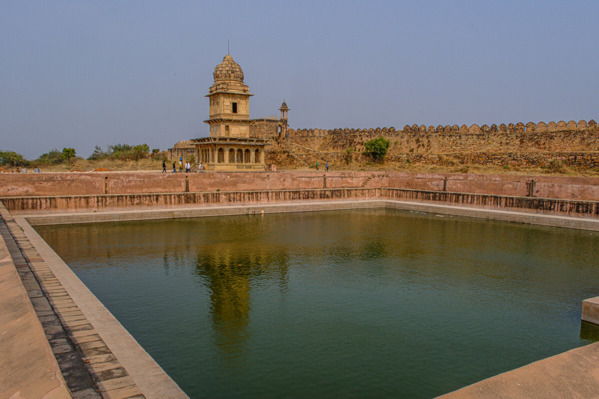 Запас воды внутри форта Гвалиор - Георгий А