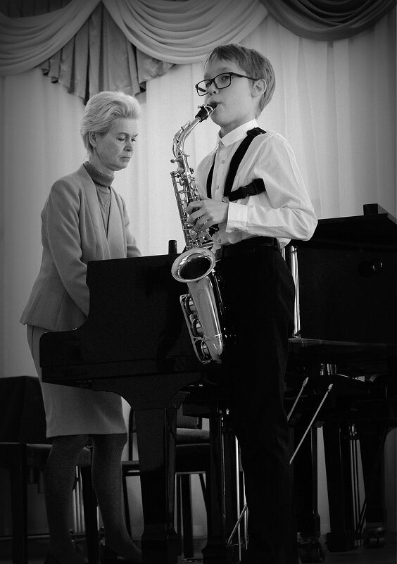 . - Алексей Неустроев . - Алексей Неустроев