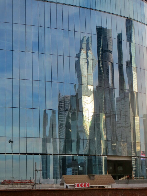 Москва-сити в сжатом виде. - Александр Чеботарь Москва-сити в сжатом виде. - Александр Чеботарь