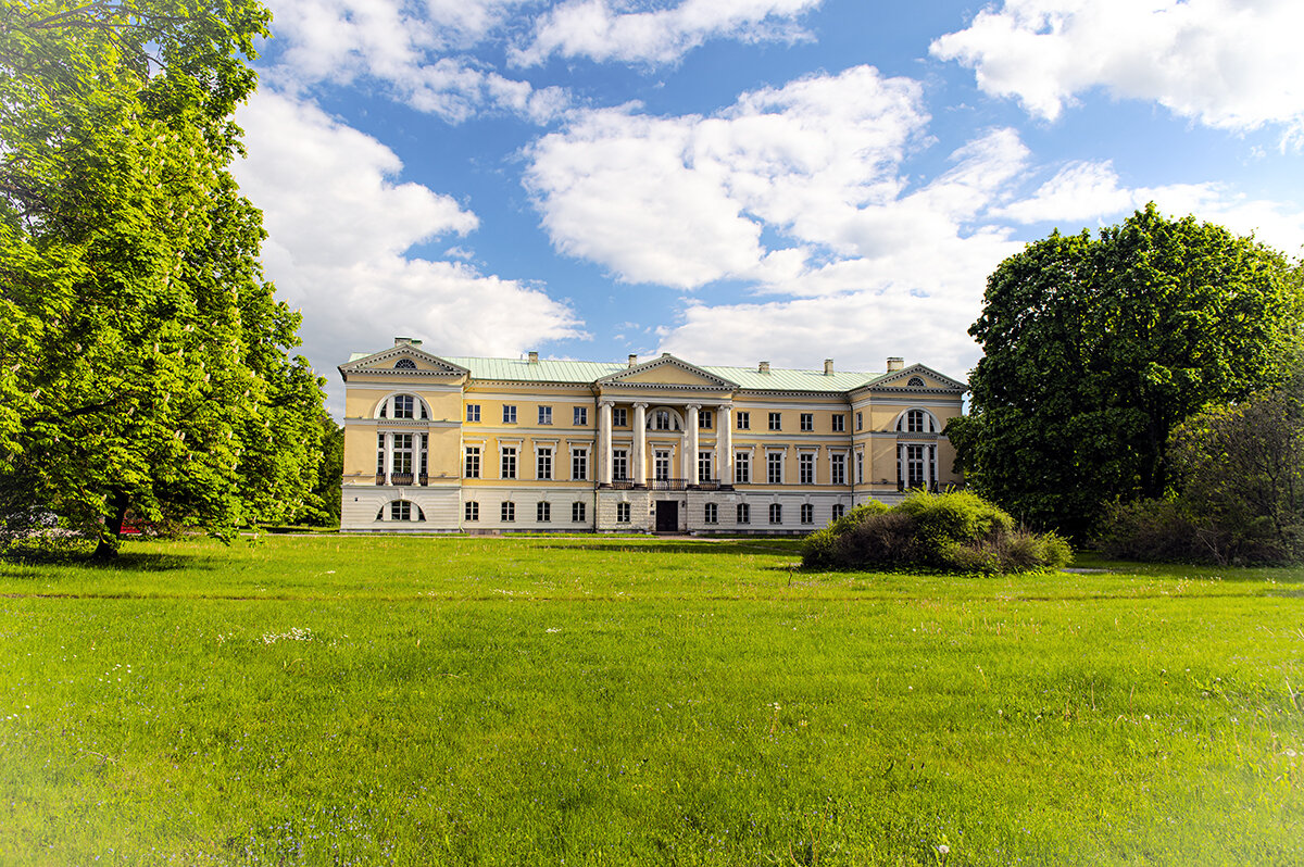 Дворец Межотне - Roman Ilnytskyi Дворец Межотне - Roman Ilnytskyi