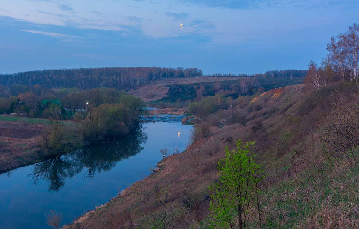 утро с Луной - Виталий Емельянов утро с Луной - Виталий Емельянов