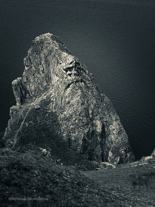 Страж гор - Вениамин Скородумов Страж гор - Вениамин Скородумов