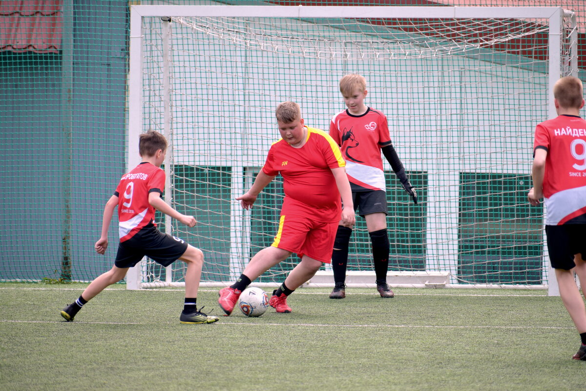 Ворота на замке. - Сергей П. Ворота на замке. - Сергей П.