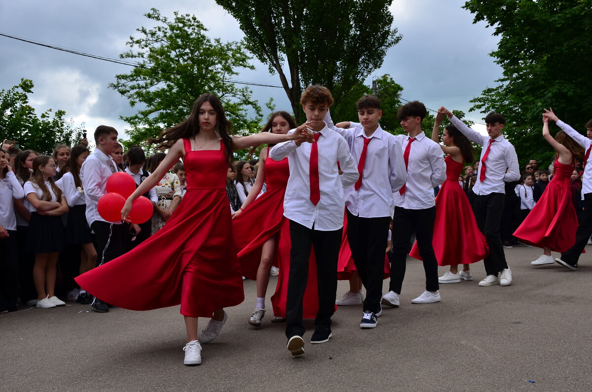 Последнийй Звонок 1 - александр донченко Последнийй Звонок 1 - александр донченко