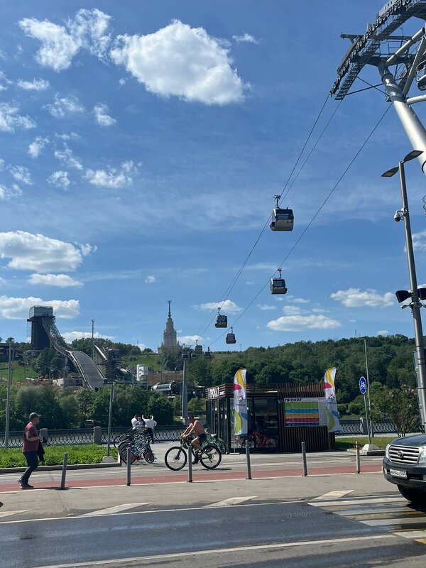 "Даже Париж с Монмартра не то, как Москва с Воробьёвых гор" (А. Блок) - Ирэн "Даже Париж с Монмартра не то, как Москва с Воробьёвых гор" (А. Блок) - Ирэн