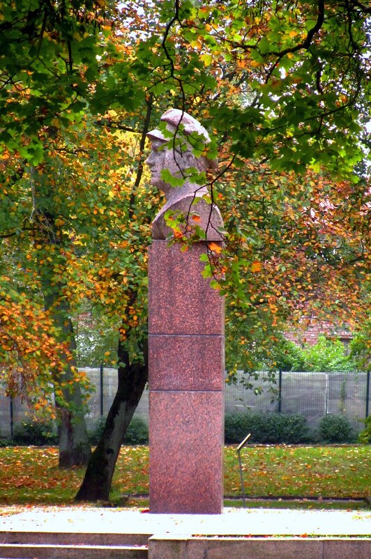 Эрнст Тельман - Сергей Карачин