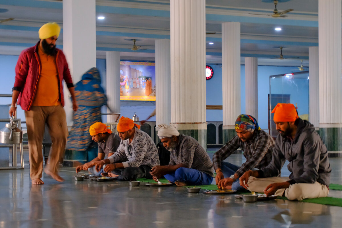 Бесплатный обед в Сикхом храме - Георгий А Бесплатный обед в Сикхом храме - Георгий А