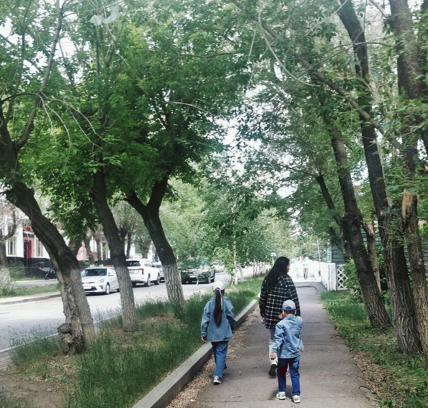 Прогулка по улочкам Караганды. - Андрей Хлопонин