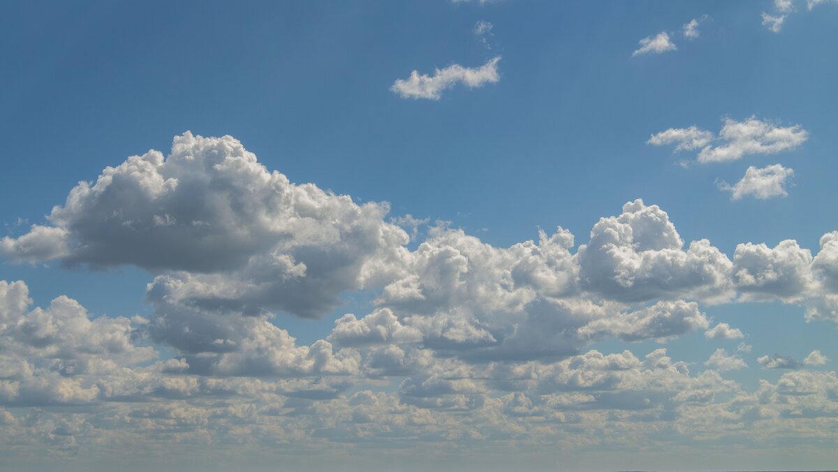 Летнее небо - Роман Шаров