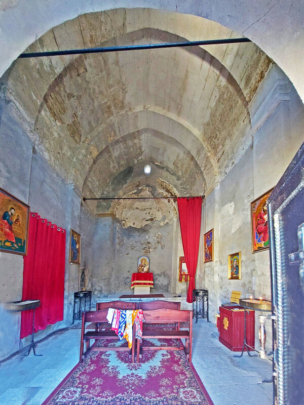 В церкви 14 век. Святого Иоанна Богослова - ИРЭН@ . В церкви 14 век. Святого Иоанна Богослова - ИРЭН@ .