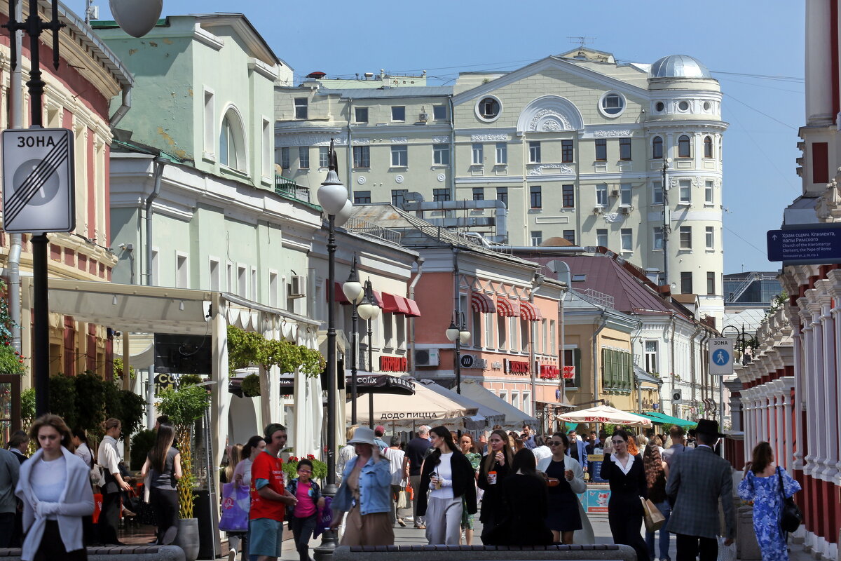 2 июня Климентовский переулок - Михаил Бибичков