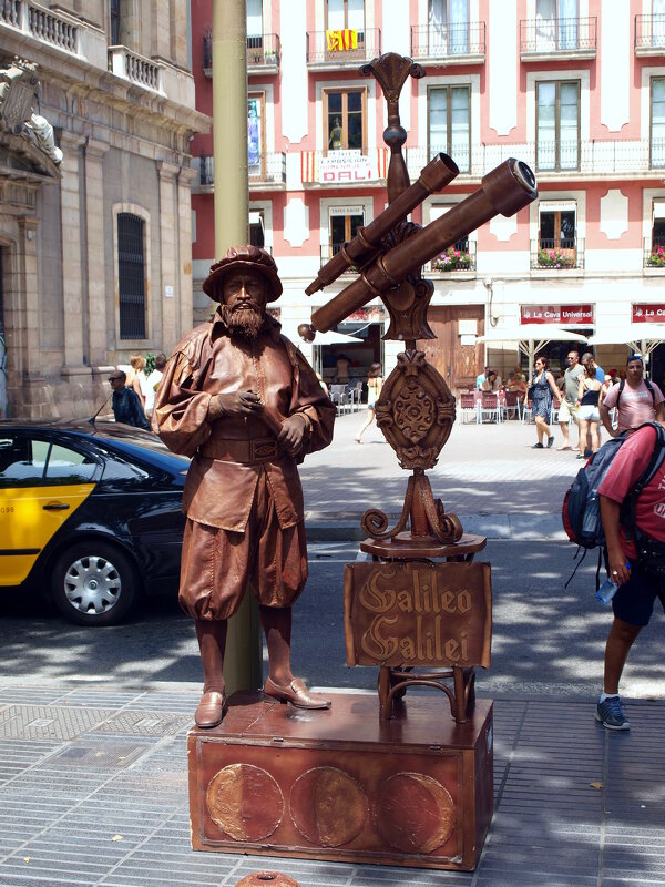 Барселона. - Владимир Драгунский Барселона. - Владимир Драгунский