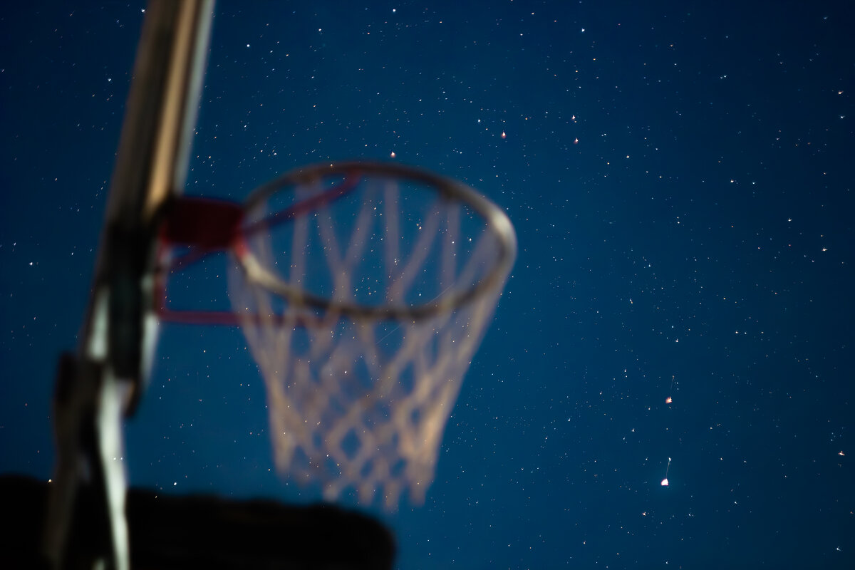 Космический баскетбол - Ярослав Теплов Космический баскетбол - Ярослав Теплов