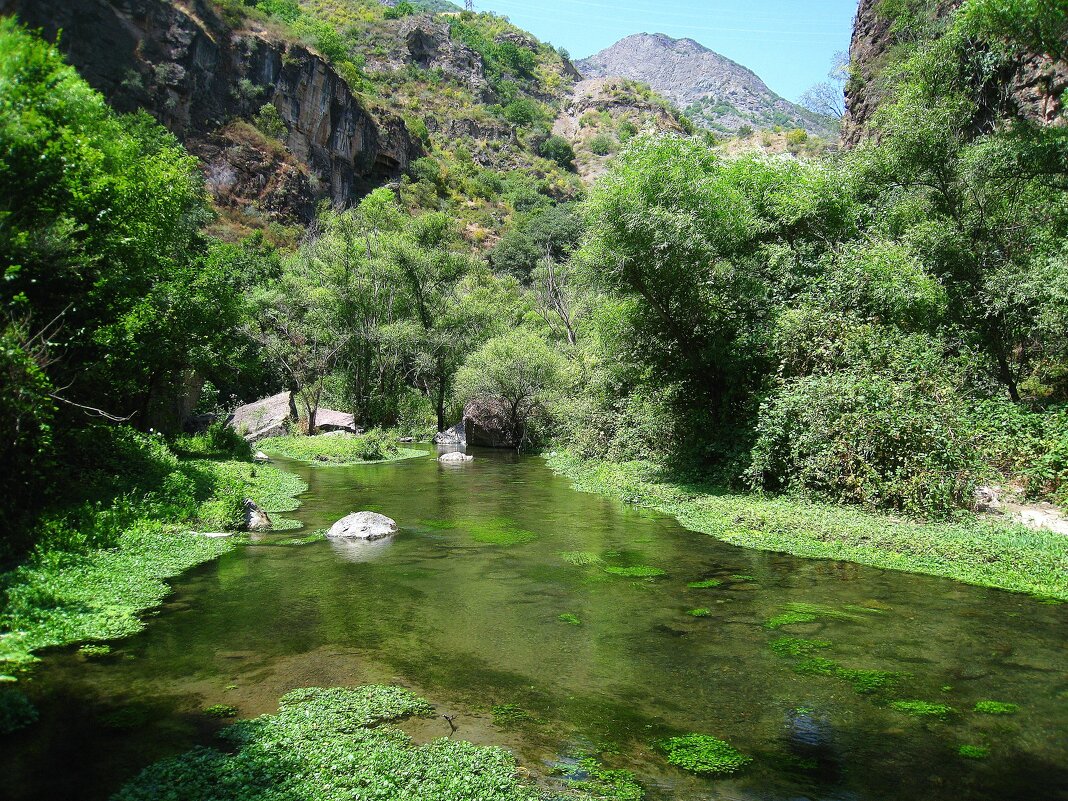 Река Воротан, Армения. - unix (Илья Утропов) Река Воротан, Армения. - unix (Илья Утропов)