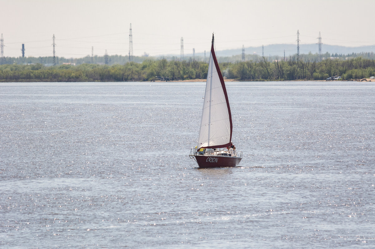Белеет парус одинокий... - Виктор Иванович Чернюк Белеет парус одинокий... - Виктор Иванович Чернюк