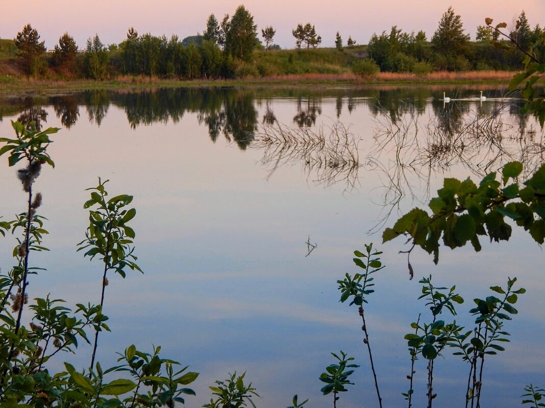 Карьерное озеро на рассвете ) - Елена Хайдукова ( Elena Fly ) Карьерное озеро на рассвете ) - Елена Хайдукова ( Elena Fly )