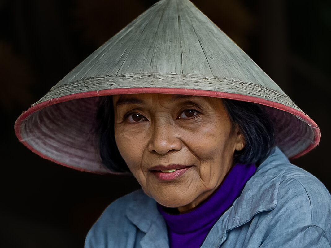 Женщина вьетнамка - Aleksey Afonin