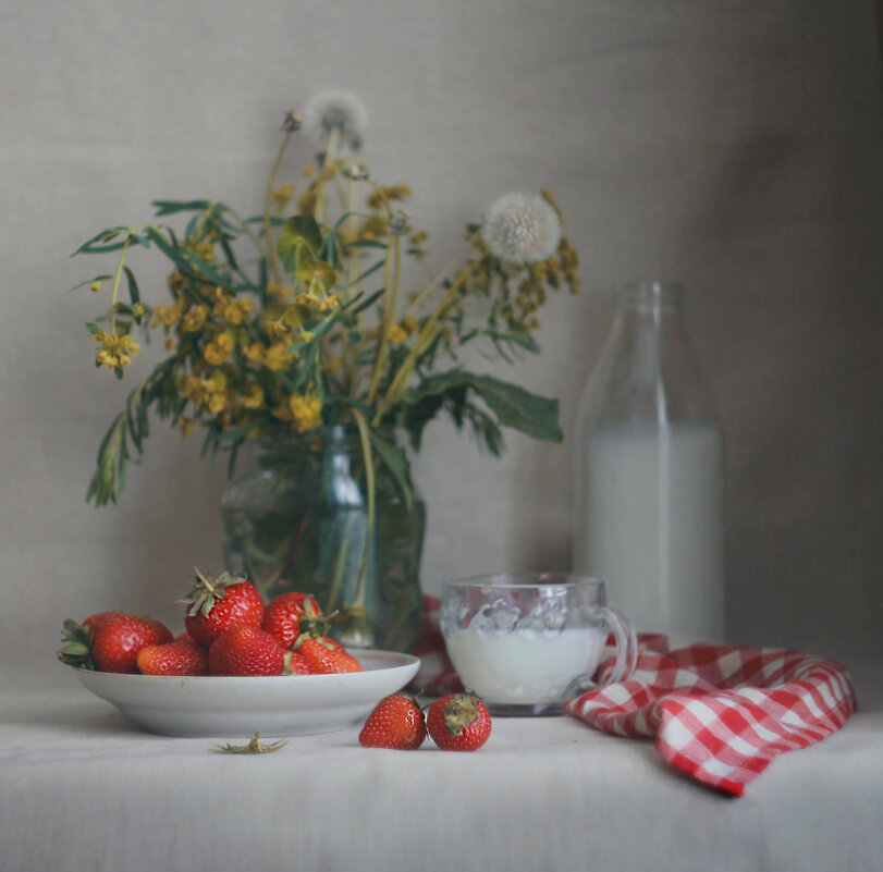 клубника с молоком - Лера 