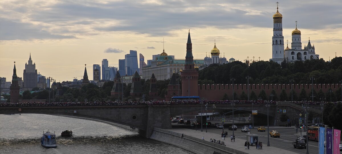 Московский Кремль - <<< Наташа >>>