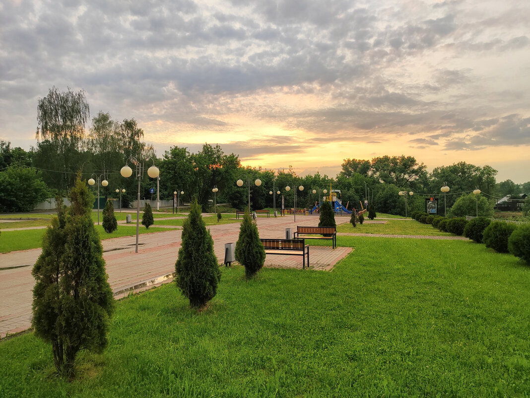 Закат на набережной - Денис Бочкарёв Закат на набережной - Денис Бочкарёв