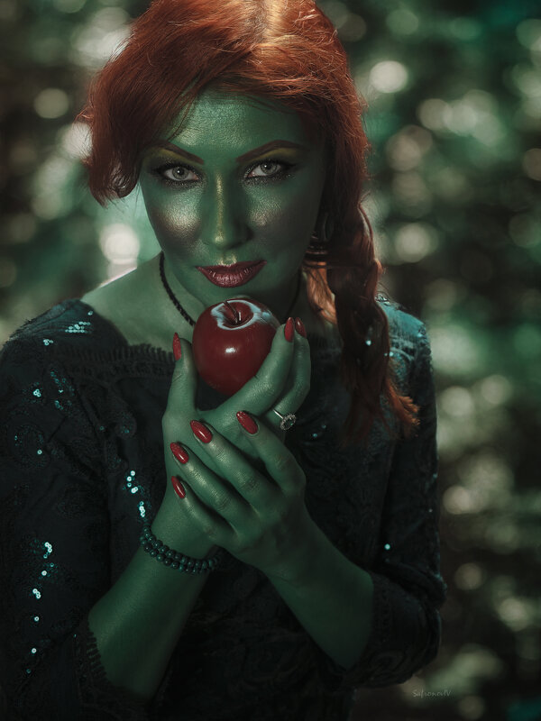 Яблоко соблазна - Джованни Луче