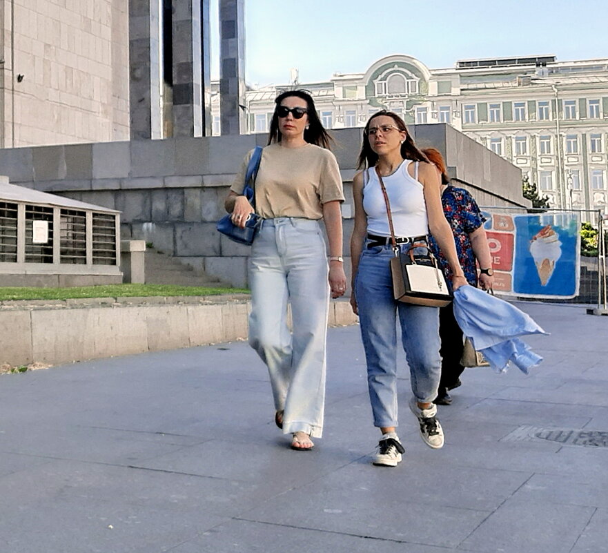 *** - Владимир Захаров