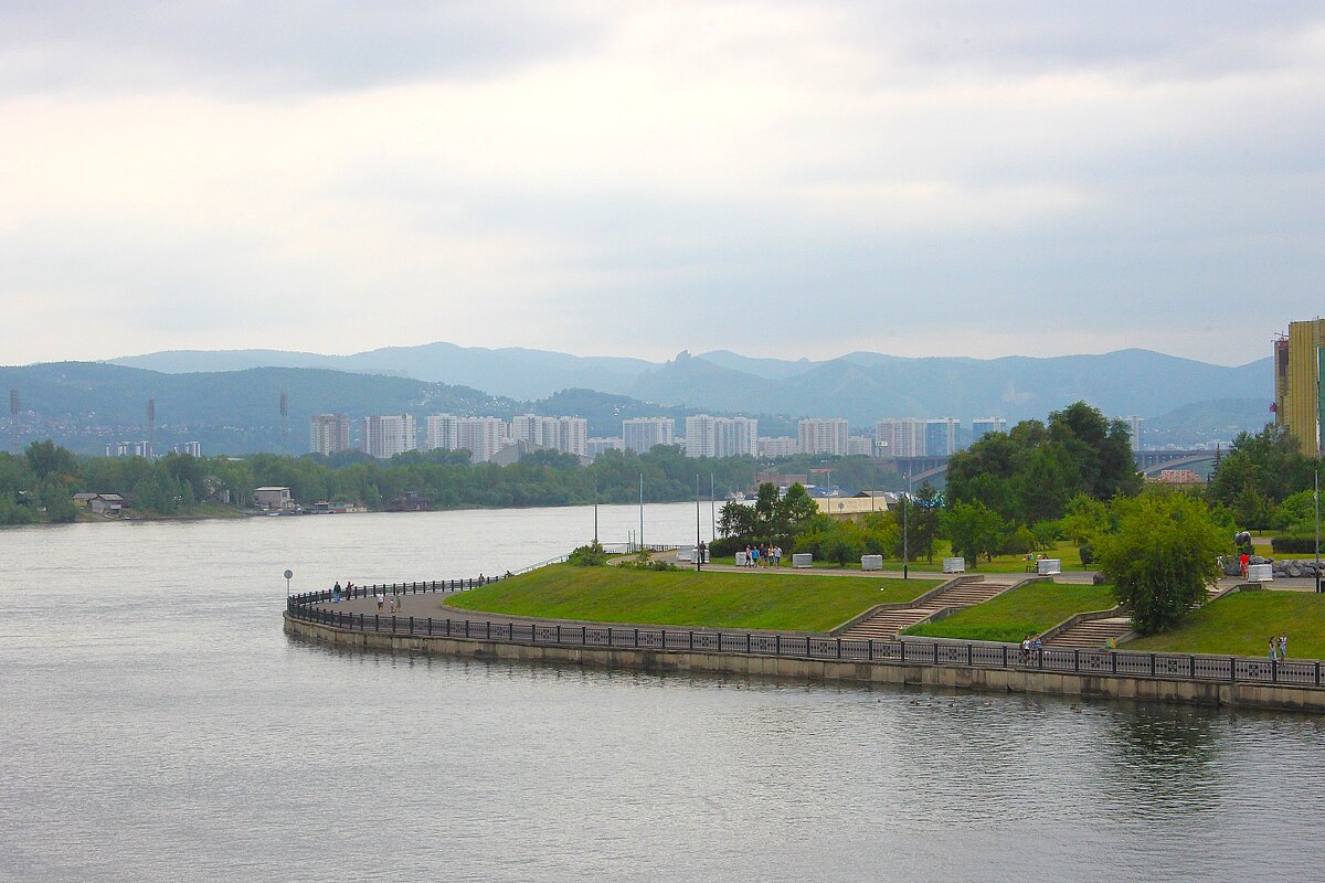 Таёжный город в горах на Енисее - Василий 