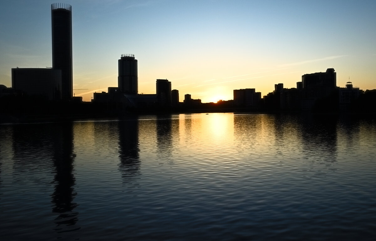 *** - Сергей Сергеев